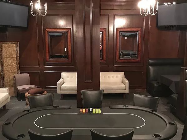 Caesars Palace Poker Room Reopens