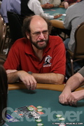 Mike Caro on Day 1 of the 2006 WSOP $1,000 NLH w/Rebuys Event