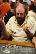 Mike Caro in Flight 2 of the 2006 WSOP Main Event