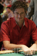 Jeff Shulman at the final table of the $2,500 NLHE event.