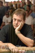 Bob Mangino on the Final Day of the 2006 WSOP $2,000 Omaha 8/B