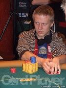 Nico Behling Heads Up