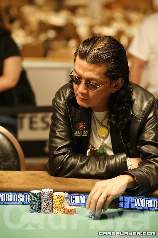 [Image: ScottyNguyen_WSOP_EV55_Day2A.jpg]