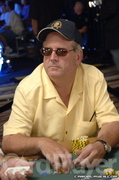 Larry Thomas on Day 2 of the 2006 WSOP $2,000 Omaha 8/b event