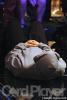 Phil Laak gets in shape doing some sit-ups in between hands, heads up at the final table of Event #25 ($2,500 Pot Limit Hold'em) 