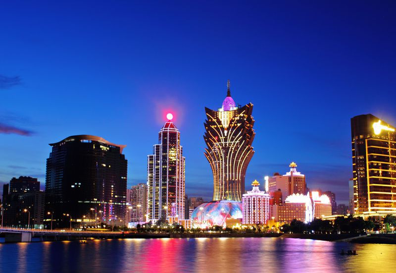 Macau Casinos Generate 37.6 Billion In Gambling Revenue In 2018